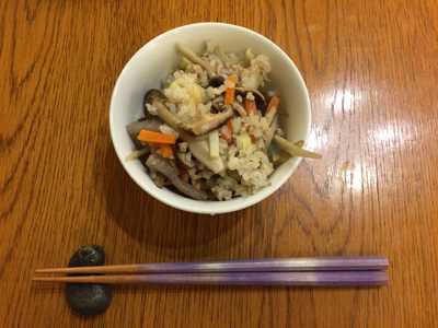 鶏ゴボウ飯 涼しくなって温かいご飯が美味しい